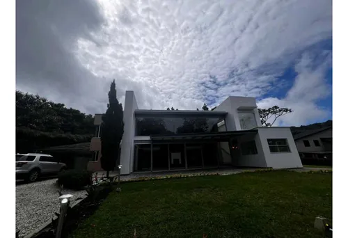 Vendo Casa En Loma Del Escobero