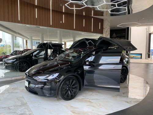 Tesla Model X Dual Motor All-wheel Drive
