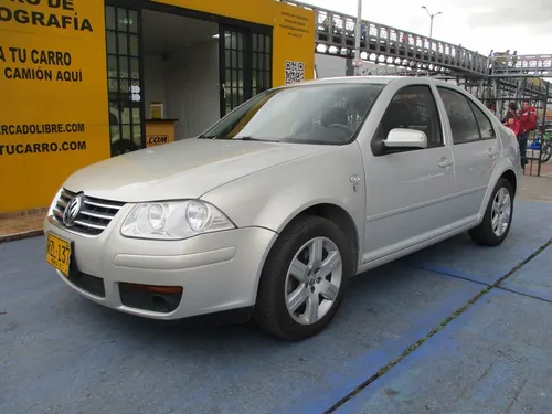Volkswagen Jetta 2000cc Mt Aa