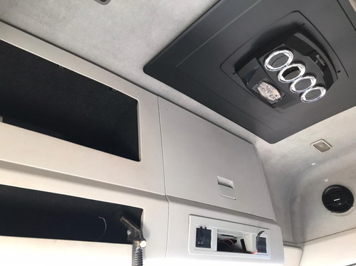Imagem 14 de 14 de Vw 24250 6x2 Constellation Cabine Leito Teto Alto