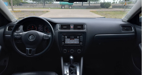 Imagen 12 de 15 de Volkswagen Vento 2.0 T Sportline Dsg L11 2014