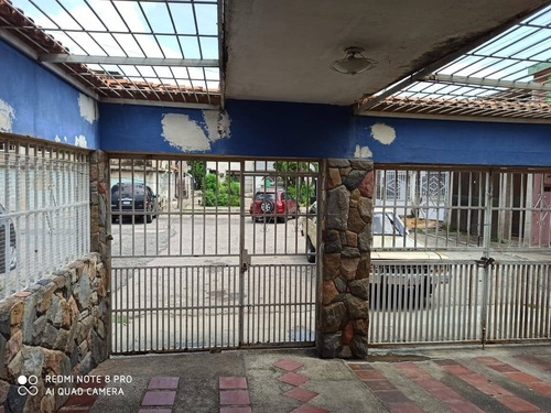 Imagen 13 de 14 de Casa En Venta Urb.la Isabelica Excelente Oportunidad