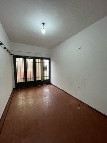 Casa En Alquiler De 4 Ambientes