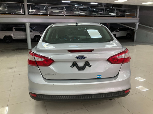 Imagen 4 de 15 de Ford Focus S 4p 1.6l N Mt S 2015