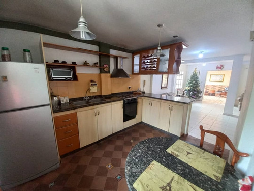Imagen 12 de 19 de Vende Townhouse En El Conjunto Residencial Los Frailejones Naguanagua