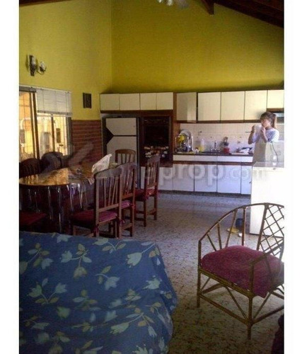 Imagen 2 de 2 de Chalet En Venta En Banfield Este