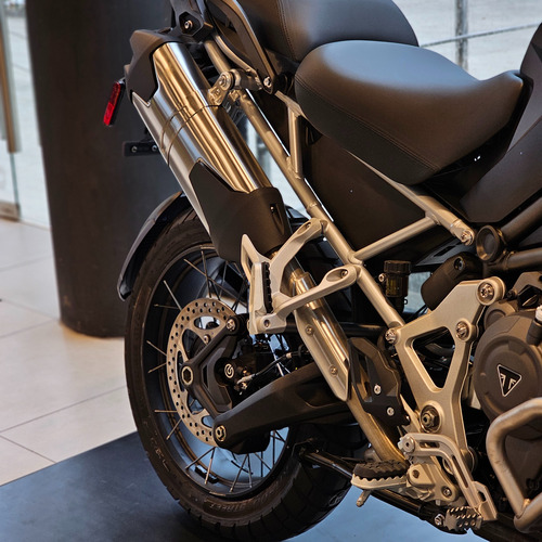 Triumph Tiger 1200 Rally Explorer, No Multistrada V4s Radar