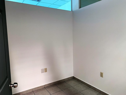 Imagen 6 de 14 de Bodega En Renta De 600 M2 En Queretaro Poligono Sta Rosa