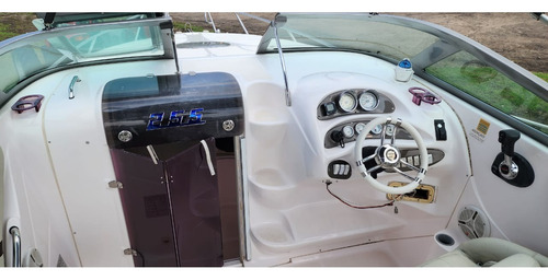 Lancha Focker 255 C/ Motor Mercury Verado De 225 Hp 4 Tempos