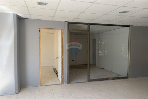 En Venta Local Comercial Con Excelente Ubicación