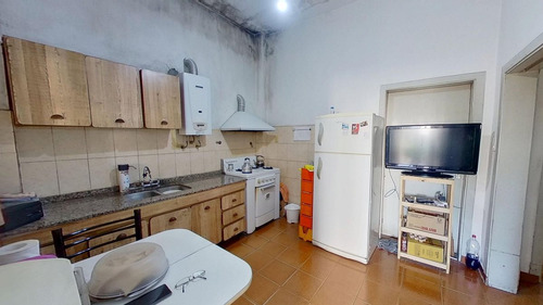 Venta Casa 4 Amb + Local + Garage En Lanus