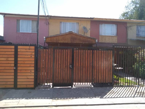 Vende Acogedora Casa, Sector El Rosal, Maipú