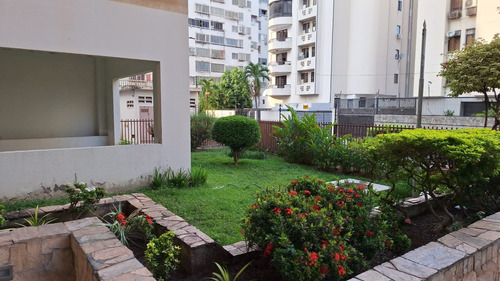 Alquiler Apartamento Shopping Avenida Bolivar, Faith