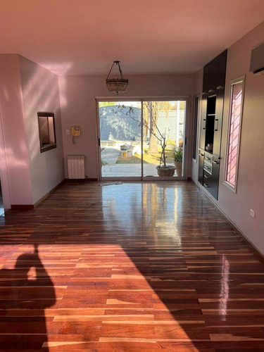 Venta Casa - Ph En Housing Los Tilos - Jardin Claret - 3 Dorm - Pileta