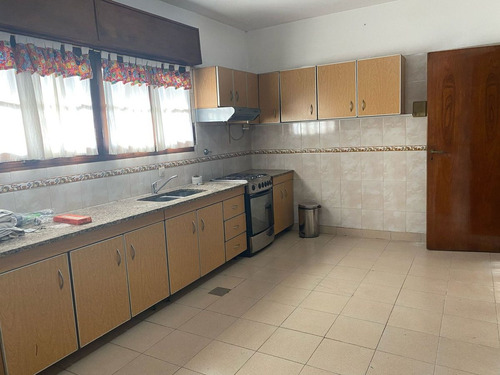 Casa Chalet En Alquiler