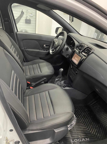 Renault Logan Intense 1.6
