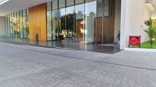 Imagen 2 de 6 de Edificio Fundadores / Callao / Metro Alcantara / Las Condes
