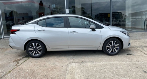 Nissan Versa 1.6 Advance