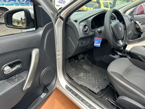 Renault Logan INTENS 1.6 AT