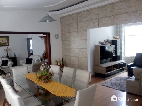 Casa Com 3 Dormitórios À Venda, 317 M² Por R$ 830.000 - Centro - Poços De Caldas/mg. - Ca1403