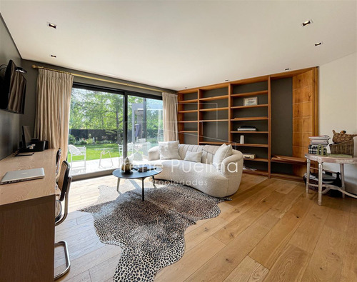 Vende Casa Impecable En Golf De Manquehue En Lo Barnechea