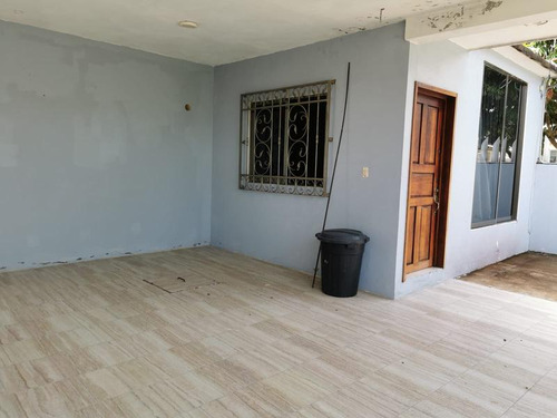 Venta Casa Una Recamara Col. Del Valle Tuxpan Veracruz
