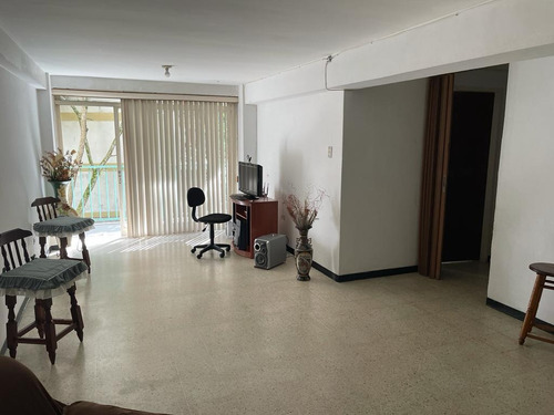 Imagen 4 de 13 de Apartamento En Residencia Tiuna. Últimas Residencias