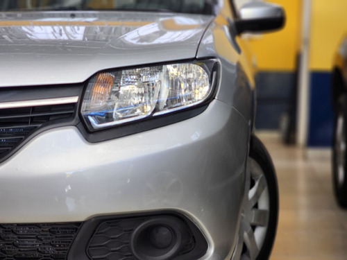 Renault Sandero Expression Flex 1.6 16V 5p