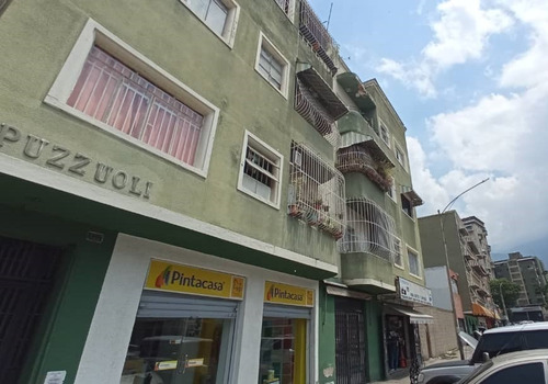 Imagen 2 de 9 de Local En Alquiler En La Av. Principal De Campo Claro