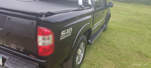 Chevrolet S10 2.4 Executive Cab. Dupla 4x2 Flexpower 4p