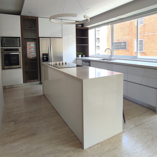 Apartamento En Alquiler - Urb. La Castellana