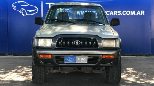 Imagen 2 de 11 de Toyota Hilux 4x2 Dx 3.0 D Año 2004 Color Gris - Tute Cars W