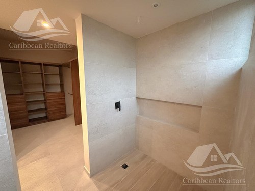 Casa En Venta En Via Cumbres Cancun
