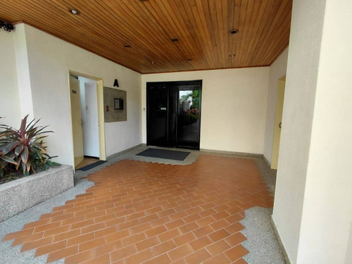 Apartamento En Venta En Valles De Camoruco - Wc