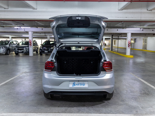 Volkswagen Polo 1.6 Msi Trendline At