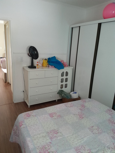 Casa 4 Cômodos Com Edicula Com 2 Cômodos Ótima Localização