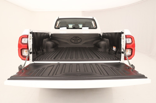Imagen 12 de 25 de Toyota Hilux Srx 4x2 Dc 2.8 Tdi 6at D.r