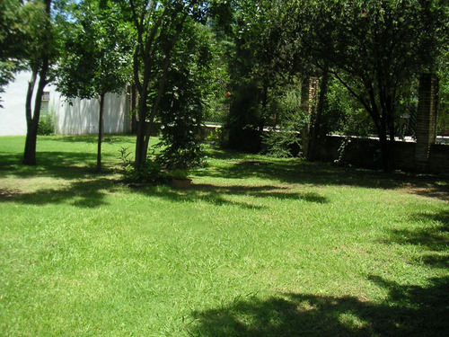 Dueño - Casa Quinta Funes Rosario - Fin De Semana - Semana - Pileta 8x4 Metros Cercada - Hasta Para 12 Personas - Aire Acondicionado Split - Wifi - Tv Cable - Excelente Parque Con Sombra -
