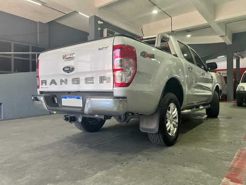 Imagen 9 de 22 de Ford Ranger Xlt 4x4 3.2 Usada 2021 Nueva Manual