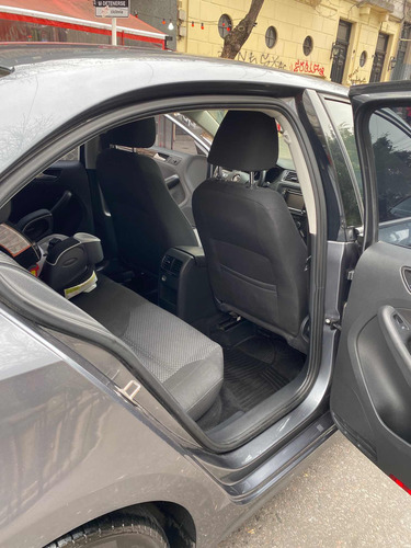 Volkswagen Vento 2.5 Advance Plus 170cv