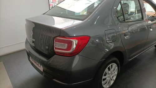 Imagen 5 de 25 de Renault Logan Life 1.6 2022 Volkswagen Fiat Peugeot Ford G