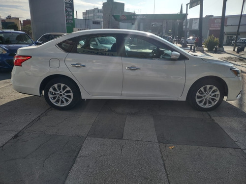 Imagen 7 de 15 de Nissan Sentra Advance 2017 - T. Manual
