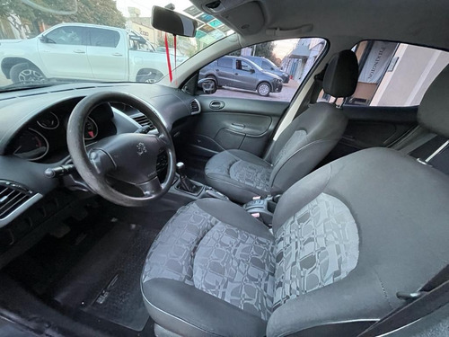 Peugeot 207 1.9 Sedan Xs 2011