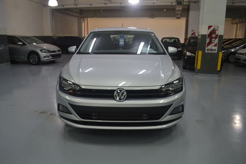 Volkswagen Nuevo Polo Trendline 1.6 Msi 110cv // Pestelli
