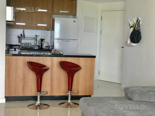 Imagen 4 de 13 de Apartamento Frente Al Mar De 1 Dormitorio Punta Del Este !