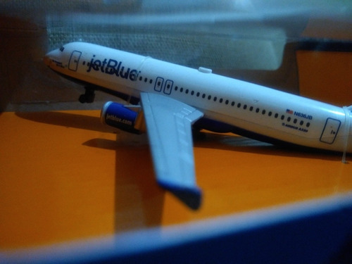 Jetblue Avión A Escala