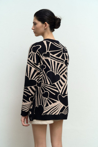 Sweater Capa Corazones Gruesa Hilado Bremer Muy Cómoda