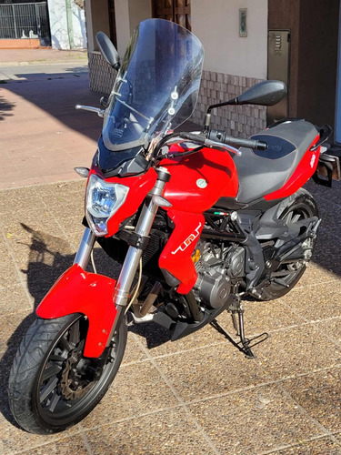 Imagen 2 de 15 de Benelli Tnt300