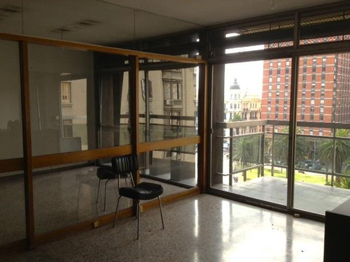Imagen 7 de 12 de Alquiler Oficina Plaza Independencia 150 Metros Terraza Un Garage