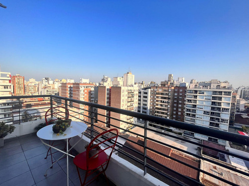 Venta Duplex De Un Dormitorio Con Terraza Exclusiva Y Cochera. Zona Centro, Rosario. Apto Crédito.